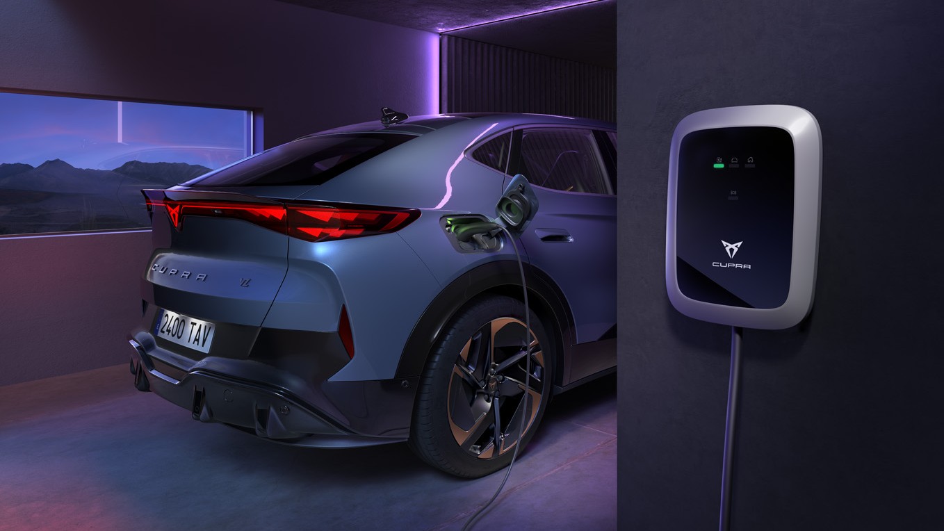 CUPRA TAVASCAN Detaljbild Laddning