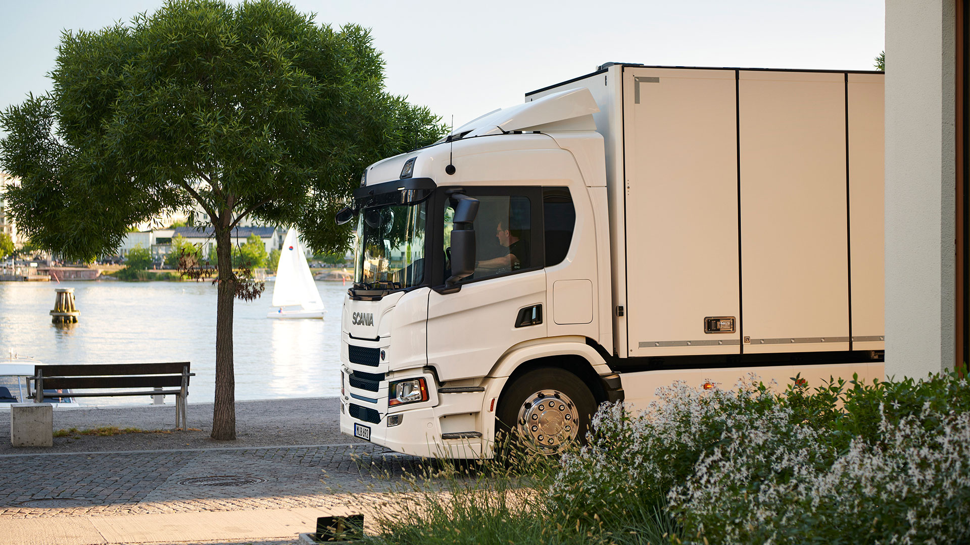 Lastbilar Hos Atteviks Transportl sningar Service I Sm land